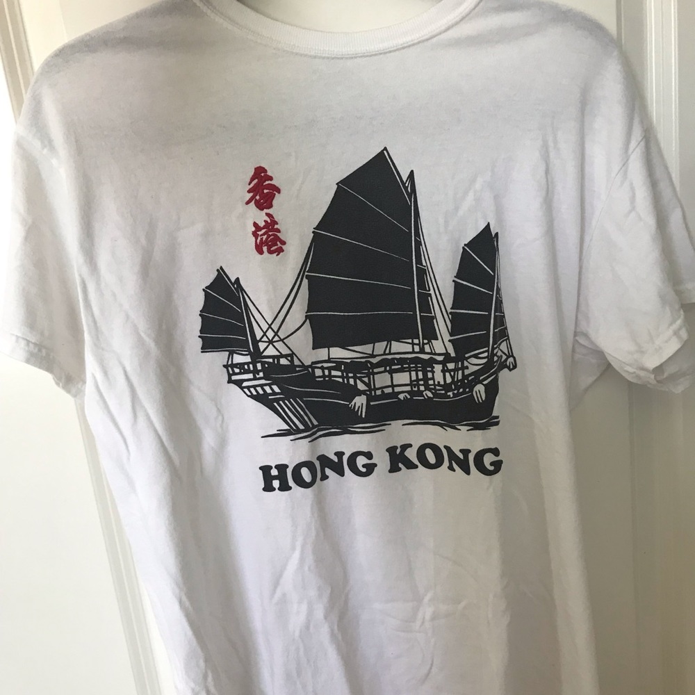 Brandy Melville Graphic Hong Kong shirt!